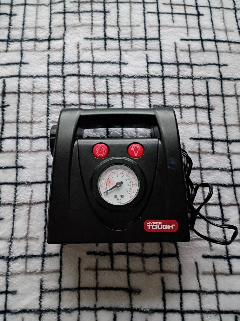 Hyper Tough Black Portable Tire Inflator with Gauge and Light IT WORKS